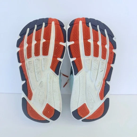 Altra Via Olympus light blue running shoes, Size 7 - Picture 8 of 8